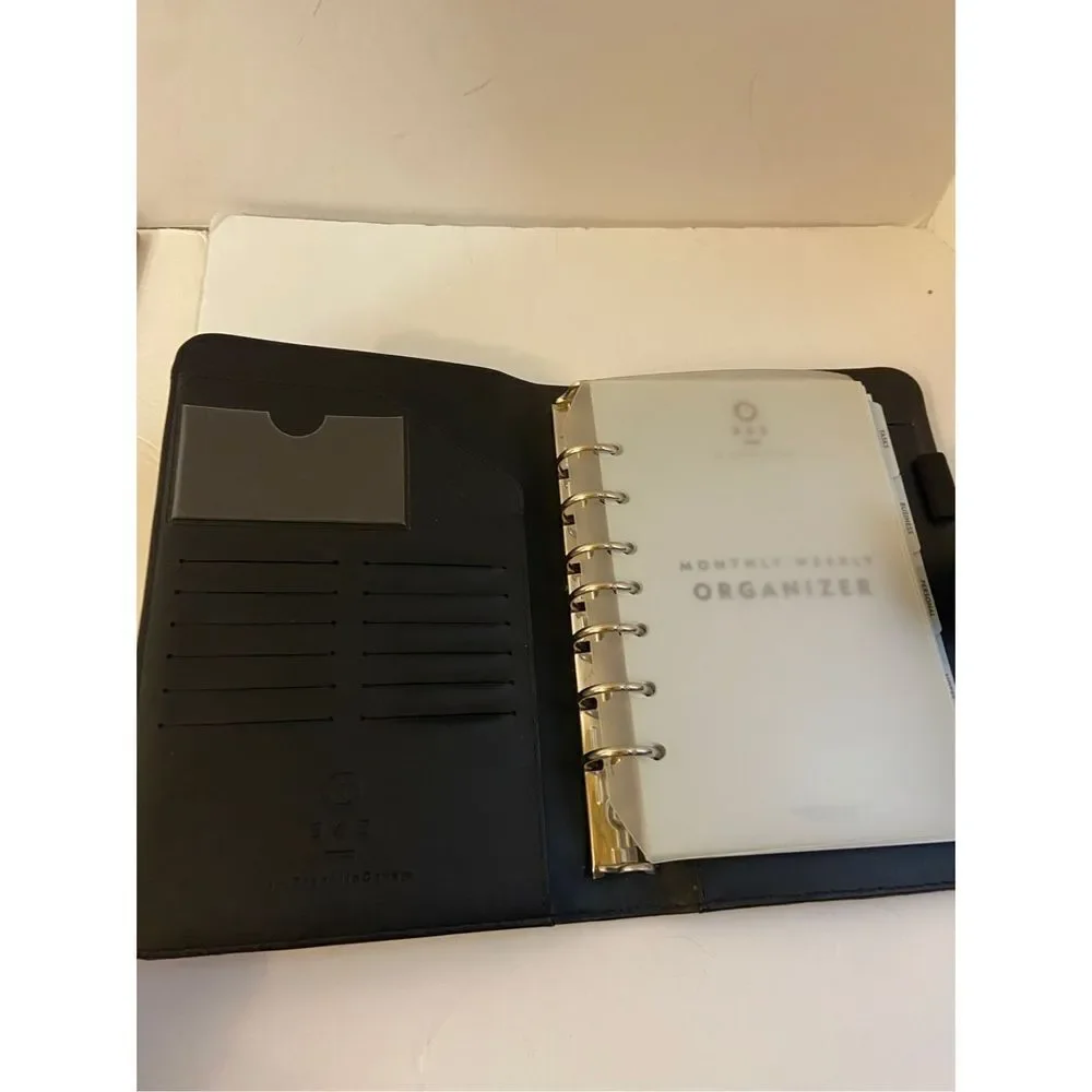 Franklin Covey 365 agenda book black leather 7x10”‎ 2002 Planner